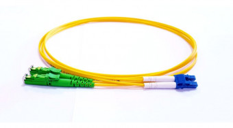 ACT LSZH Singlemode 9/125 OS2 fiber cable duplex with E2000/APC and LC/UPC connectors 0,5m Yellow