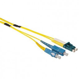 ACT Singlemode 9/125 OS2 duplex ruggedized fiber cable with LC en SC connectors 20m Yellow